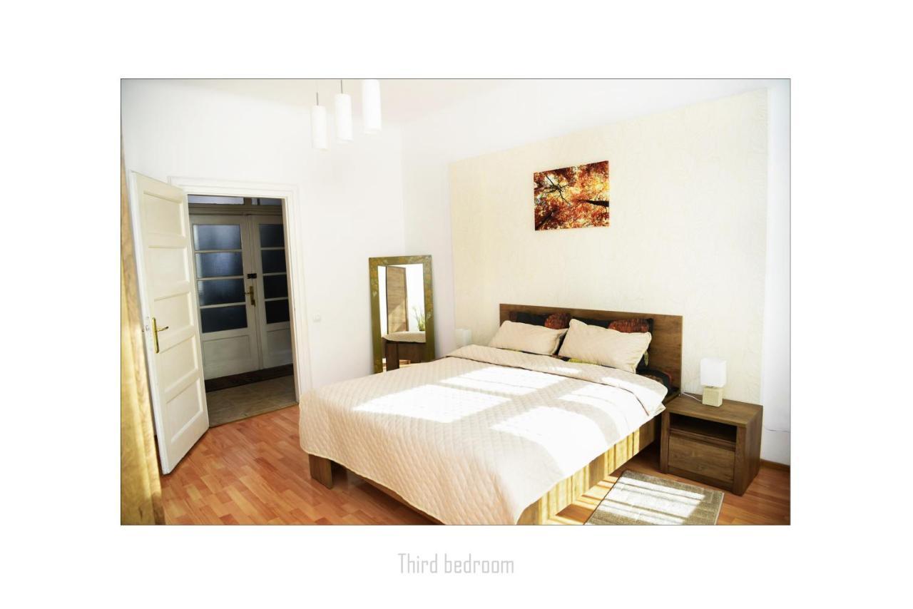Apartament Dinicu, Brasov, Romania Extérieur photo